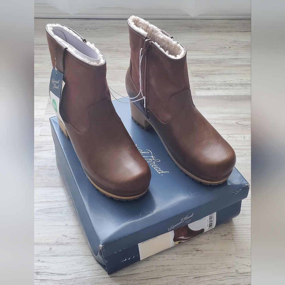 NWT Universal Thread Brown Fawn Ankle Winter Boots 8 1/2